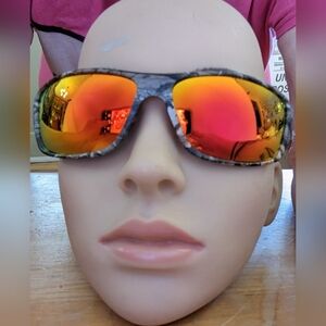 New LOISRUBY Camouflage Polarized Cycling Driving Sunglasses, T2MISC